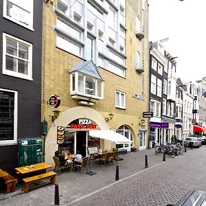 Acostar 2*, Amsterdam Nederland